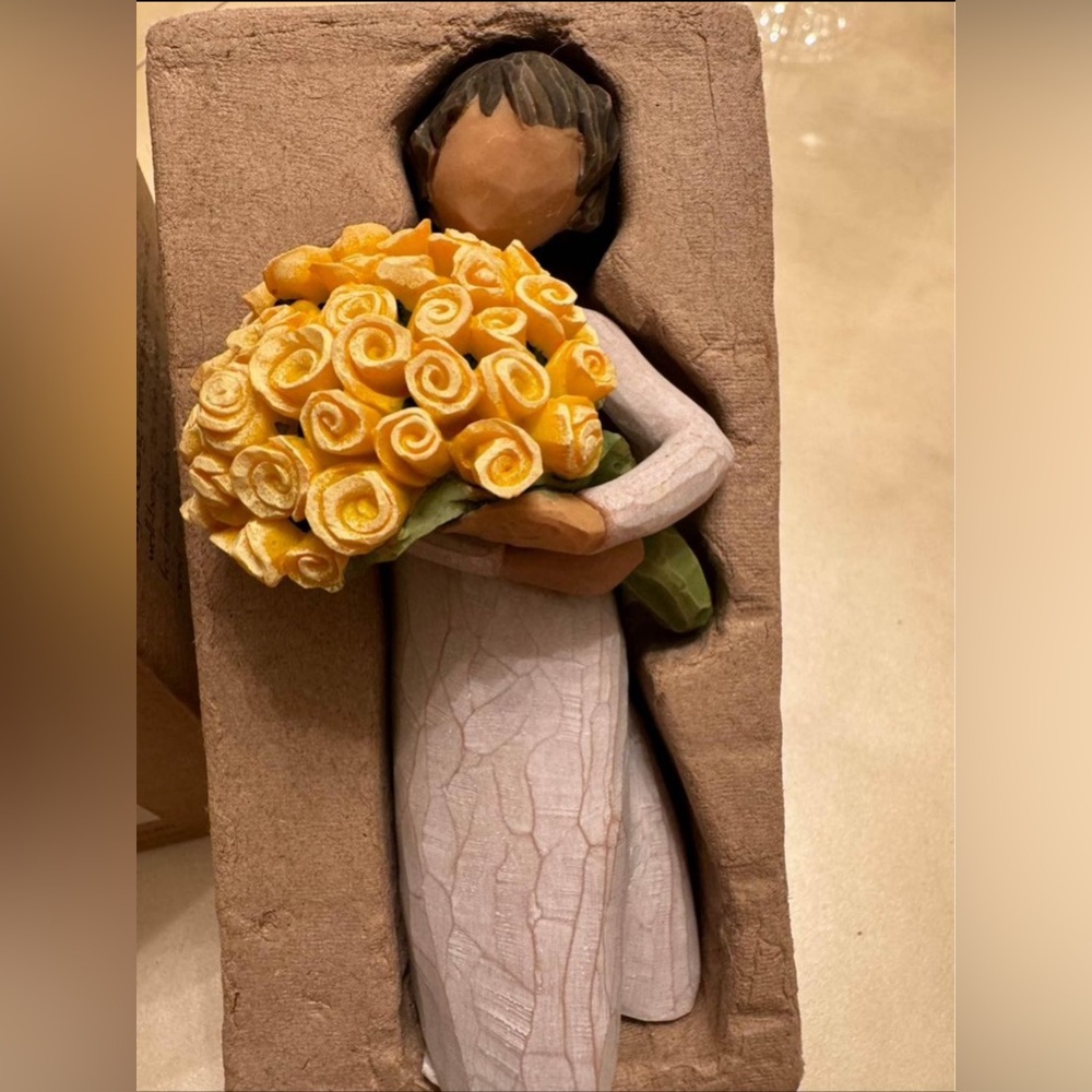 Willow Tree Good Cheer Figurine